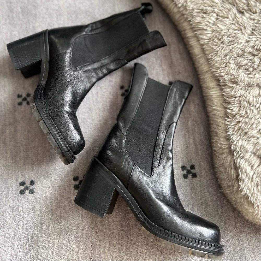 EMANUELE CRASTO leather Italian tall Chelsea boots size 38.